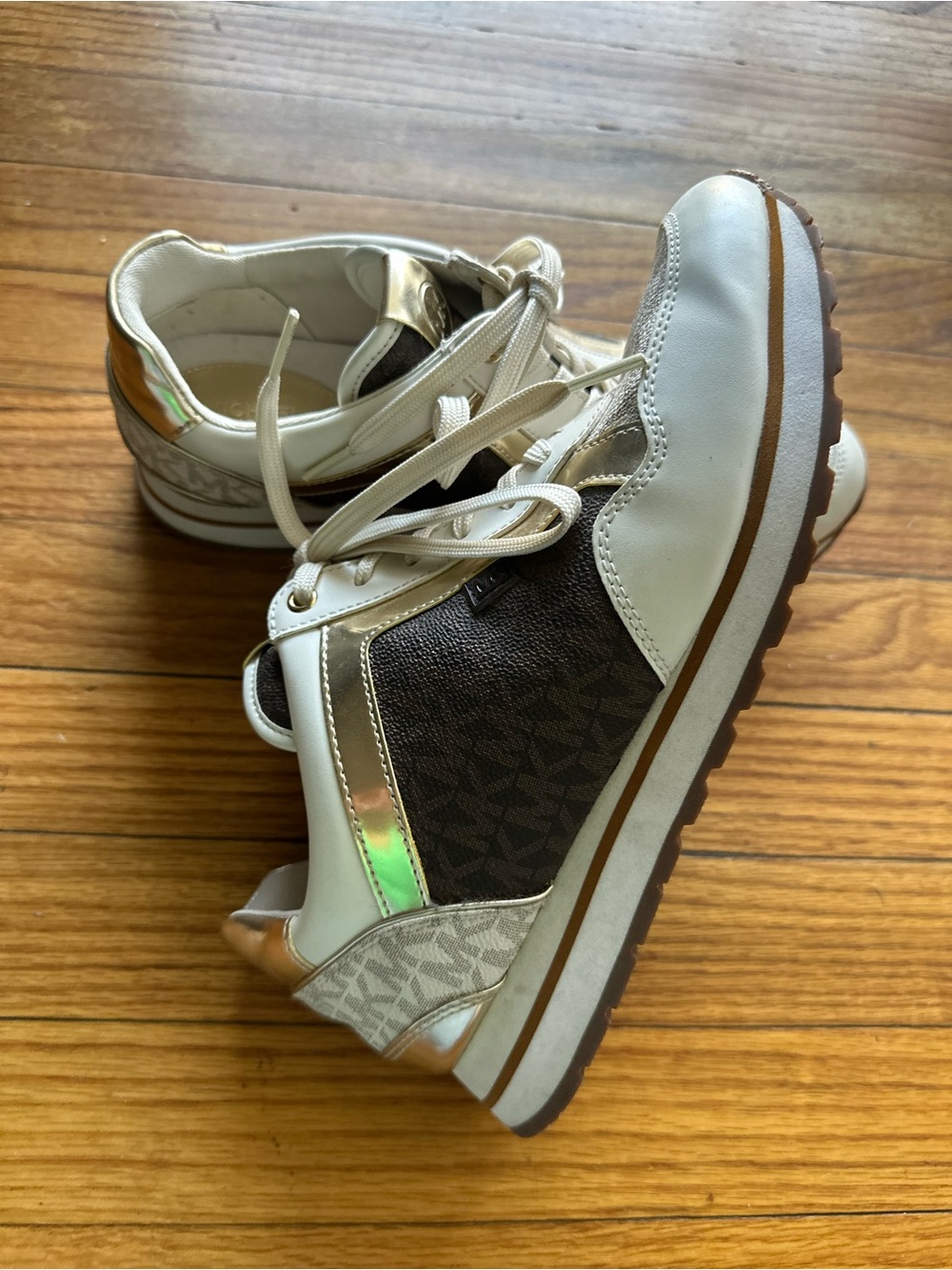 Michael Kors Maddy Two Tone Logo Trainer Sneakers White Brown Gold 9M